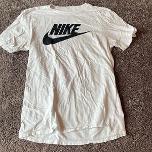 White Nike medium shirt